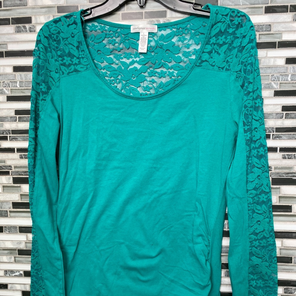 Ambiance woman’s maternity tunic
